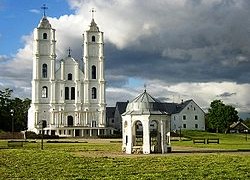 250px-Aglona_basilica