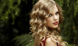 Hot-and-Sexy-Hollywood-Singe-Tailor-Swift-Wallpaper