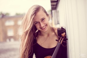 Kristine Balanas Foto 1