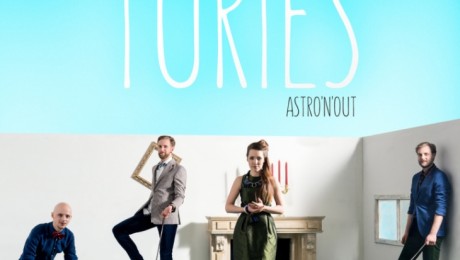 Astro’n’out izdod vasaras singlu un video “Turies”