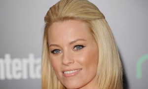 Elizabeth-Banks-The-Hunger-Games-Premiere-in-LA-002