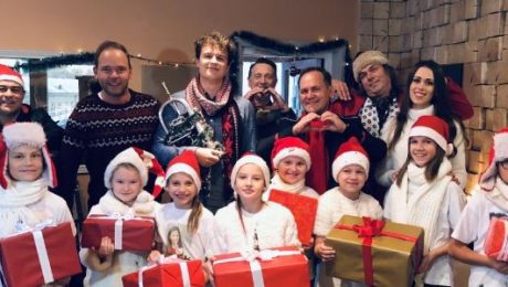Pazīstami latviešu mūziķi vienojas kopīgā dziesmā “Reiz Ziemassvētkos…”