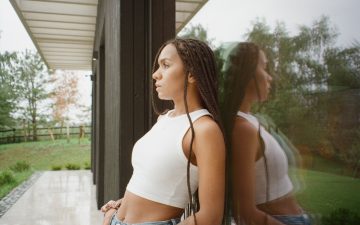 Aminata izdod dziesmu “Paved mani (Tuvāk man pašai)”