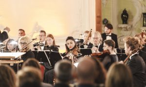 Liepajas-Simfoniskais-orkestris-Rundales-pils-foto-Janis-Porietis--